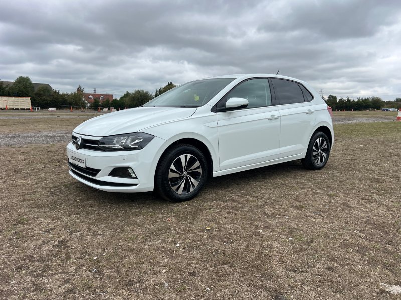 White Volkswagen Polo 1.0 TSI SE Hatchback 5dr Petrol DSG Euro 6 s/s 95 ps